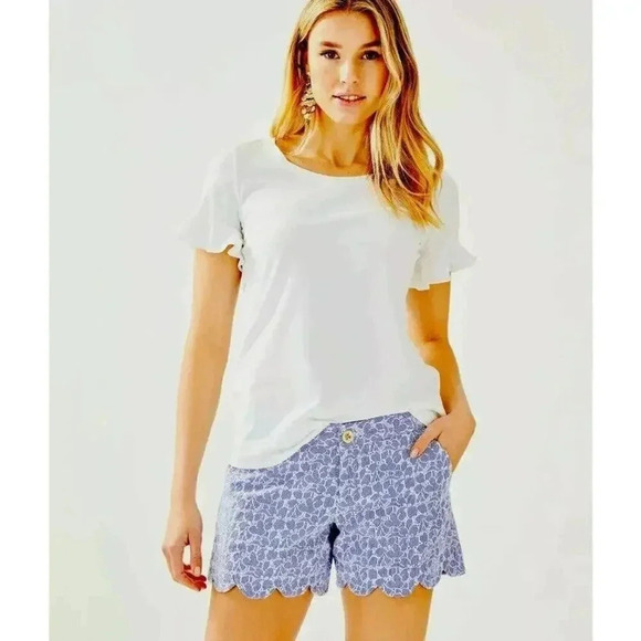 Lilly Pulitzer Buttercup Scalloped Hem Short Crew Blue Seersucker Size 8 EUC - Picture 1 of 10